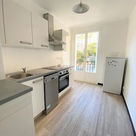 Apartment Sacre Coeur 6 Couchages