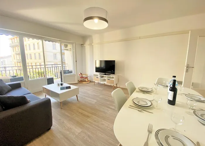 Sacre Coeur 6 Couchages Apartment *